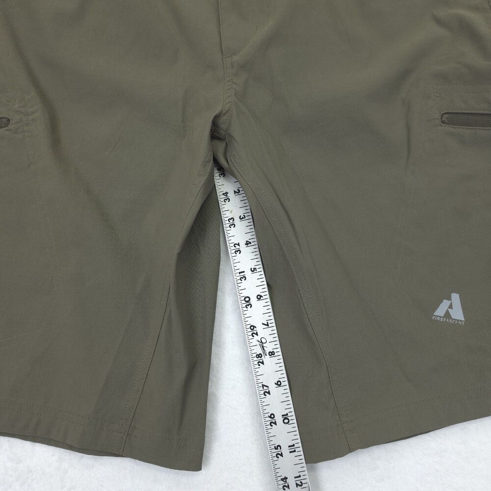 Eddie Bauer First Ascent Guide Pro Shorts Mens 42 Green Hiking Cargo - Picture 6 of 9